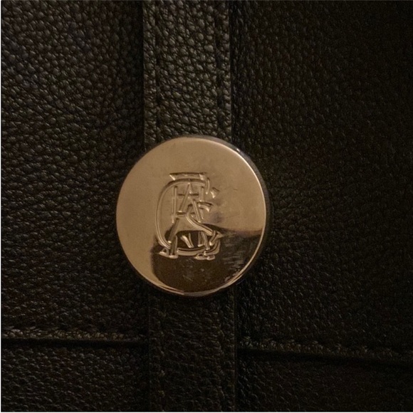 CHAPS Elegant Black Leather Tote Bag - Picture 4 of 9